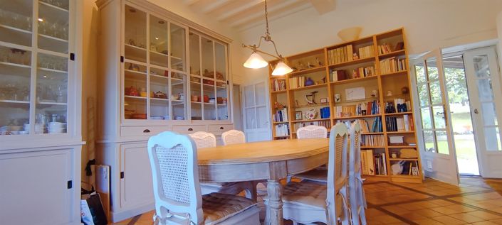 Image No.10-5 Bed House for sale