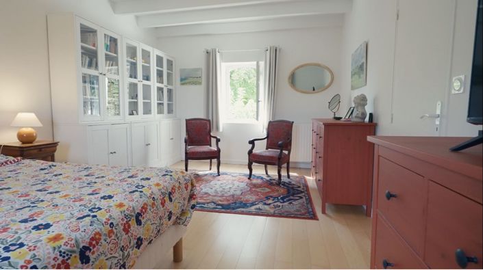 Image No.16-5 Bed House for sale