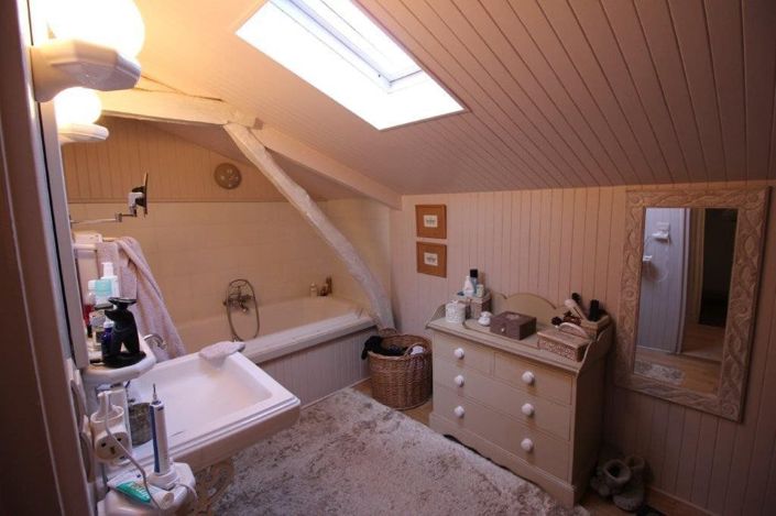 Image No.17-5 Bed House for sale