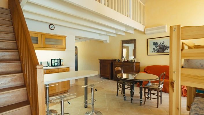 Image No.22-5 Bed House for sale