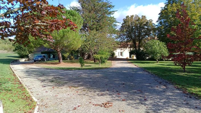 Image No.36-5 Bed House for sale