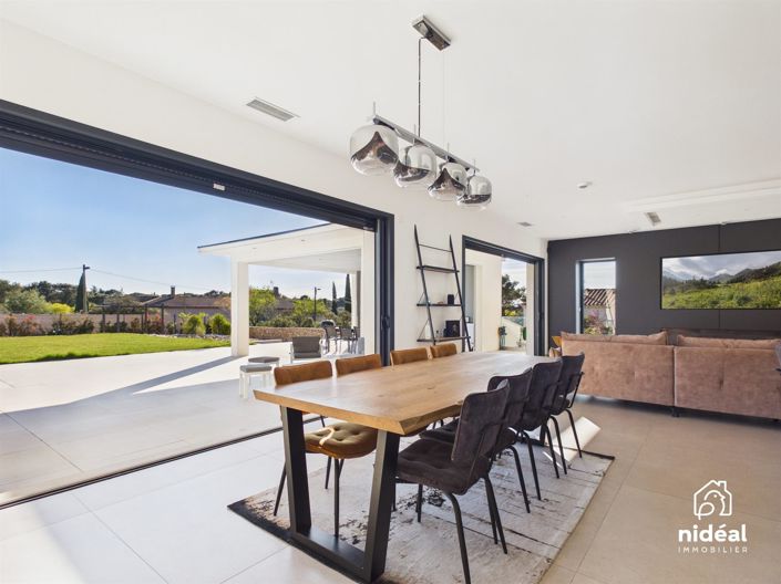 Image No.8-4 Bed House for sale