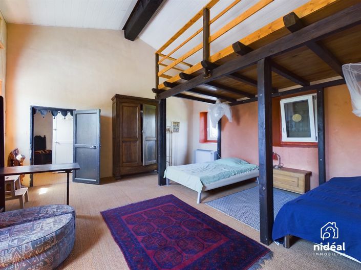 Image No.27-8 Bed House for sale