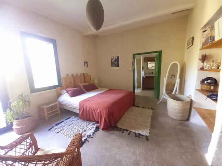 Image No.19-7 Bed House for sale