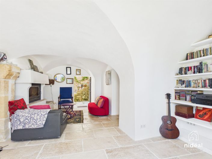 Image No.10-5 Bed House for sale