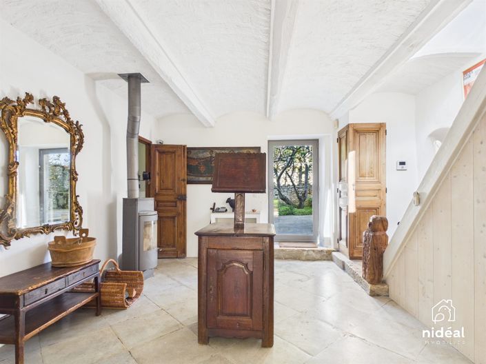 Image No.6-5 Bed House for sale