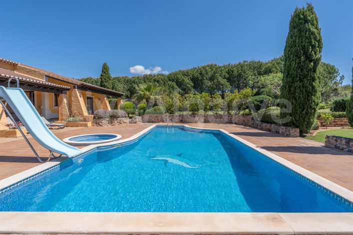 Image No.21-6 Bed House for sale