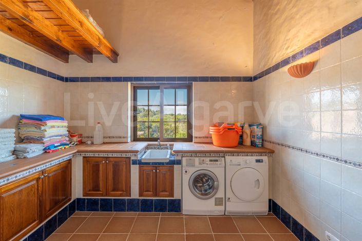 Image No.59-6 Bed House for sale