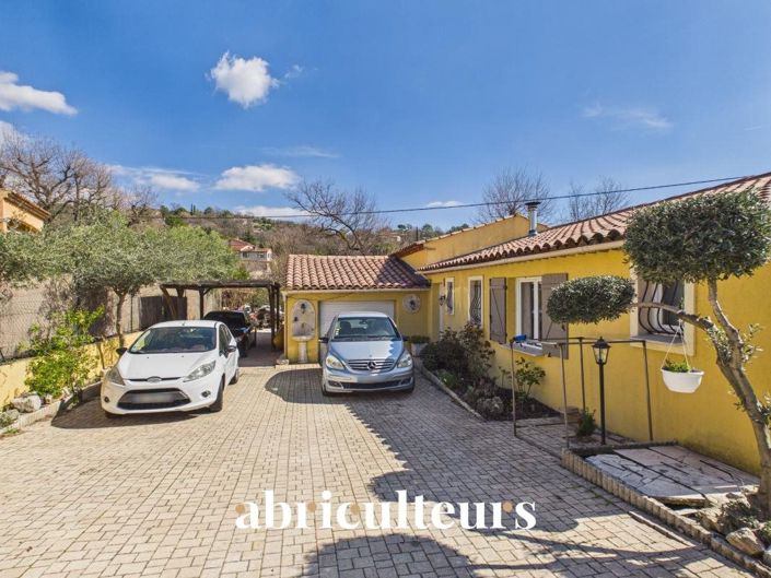 Image No.25-4 Bed House for sale