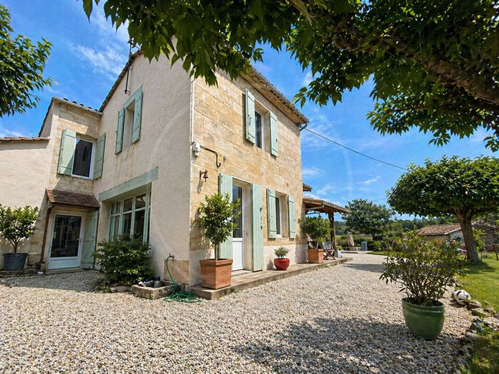 Image No.2-4 Bed House for sale