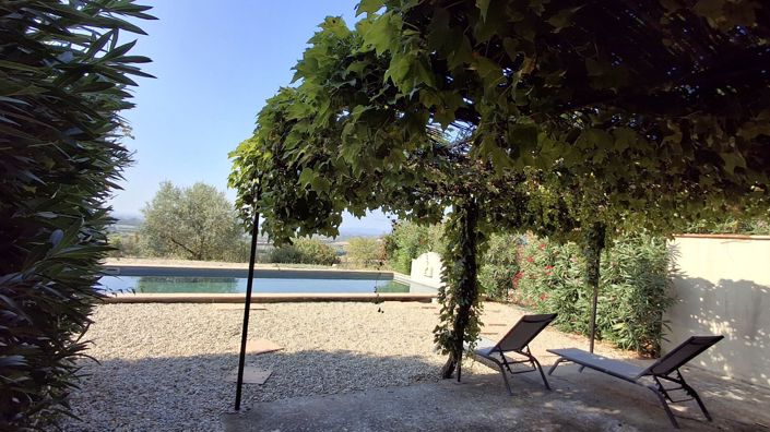 Image No.6-5 Bed House for sale