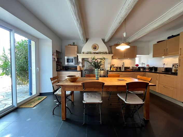 Image No.6-3 Bed House for sale