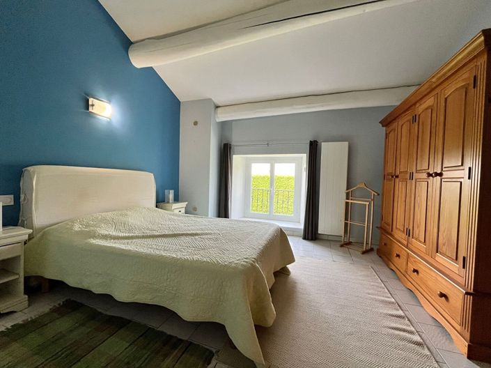 Image No.9-3 Bed House for sale