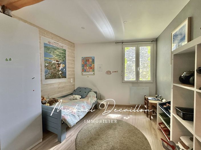 Image No.12-4 Bed House for sale
