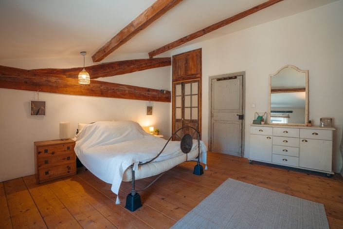 Image No.19-3 Bed House for sale