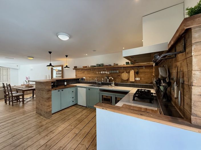 Image No.8-3 Bed House for sale