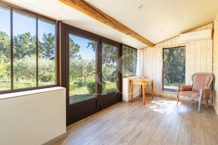 Image No.10-3 Bed House for sale