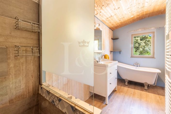 Image No.13-3 Bed House for sale