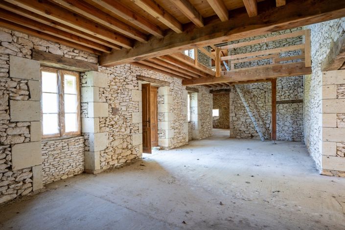Image No.6-7 Bed House for sale