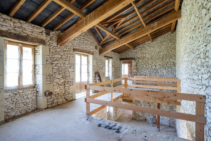 Image No.9-7 Bed House for sale