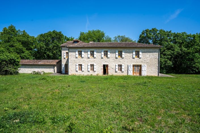 Image No.2-4 Bed House for sale