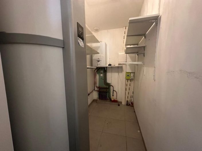 Image No.10-3 Bed House for sale