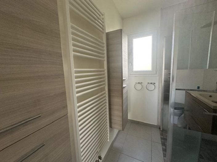 Image No.12-3 Bed House for sale