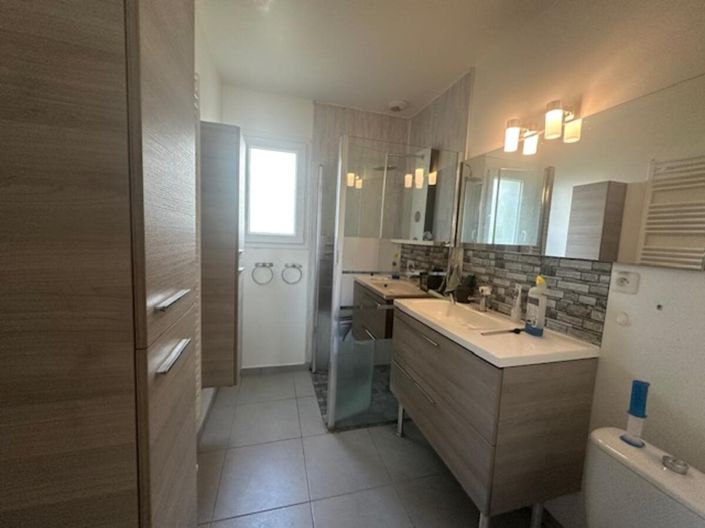 Image No.4-3 Bed House for sale