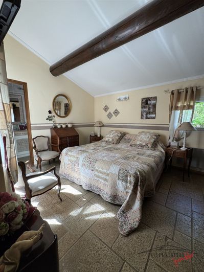 Image No.17-2 Bed House for sale