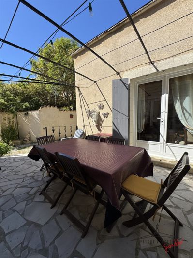 Image No.6-2 Bed House for sale
