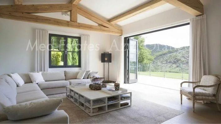 Image No.11-6 Bed House for sale