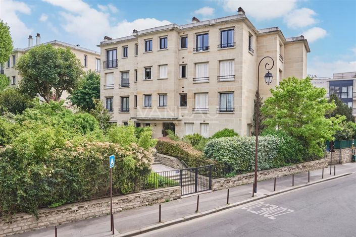 Image No.2-4 Bed Apartment for sale