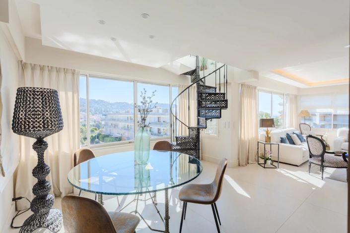 Image No.14-3 Bed Apartment for sale