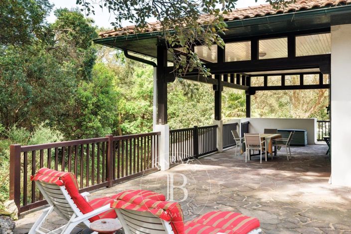 Image No.16-6 Bed House for sale