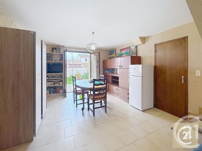 Image No.12-4 Bed House for sale