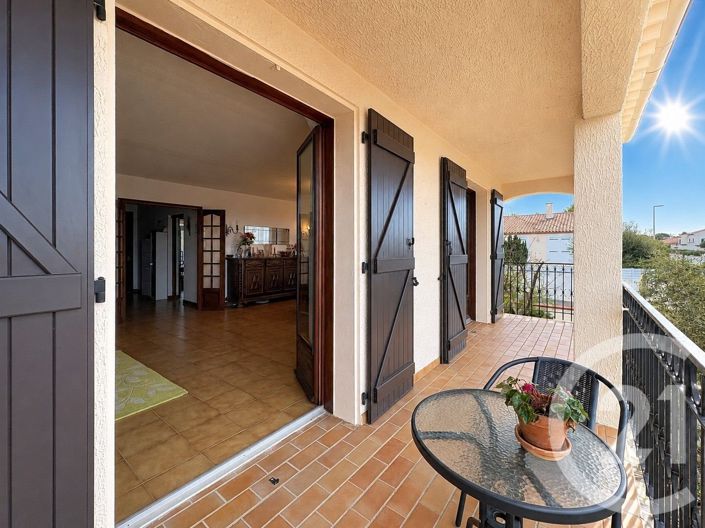 Image No.4-4 Bed House for sale