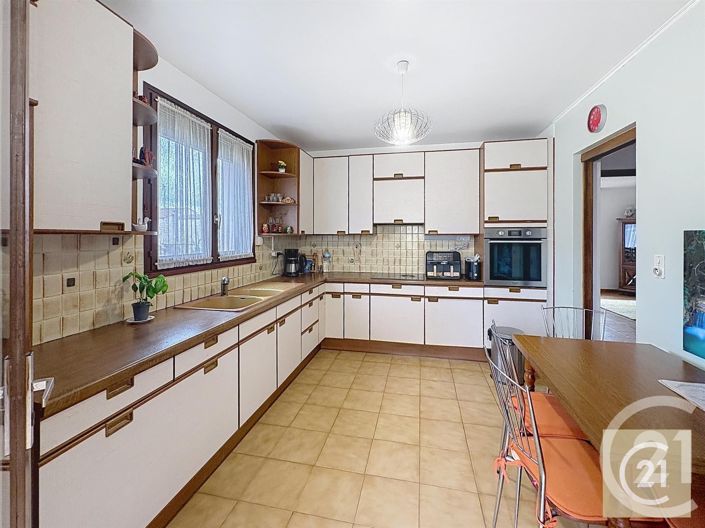 Image No.5-4 Bed House for sale