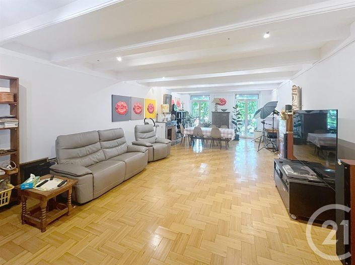 Image No.2-4 Bed Apartment for sale