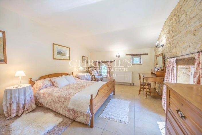 Image No.20-6 Bed House for sale