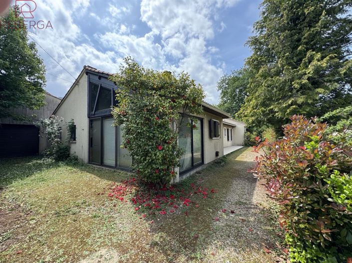 Image No.21-4 Bed House for sale