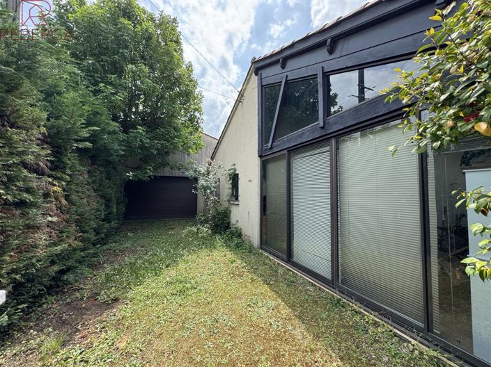 Image No.22-4 Bed House for sale