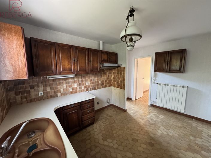 Image No.6-4 Bed House for sale
