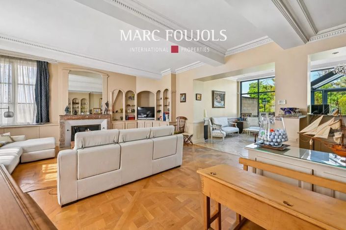Image No.7-5 Bed House for sale