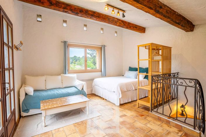 Image No.20-3 Bed House for sale