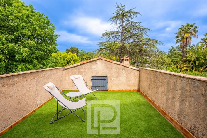 Image No.21-3 Bed House for sale