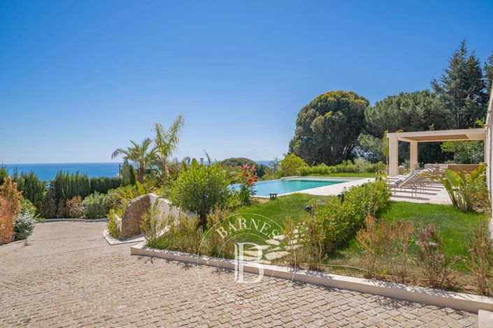 Image No.26-7 Bed House for sale