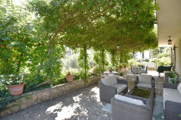 Image No.14-5 Bed House for sale
