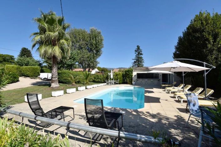 Image No.30-5 Bed House for sale