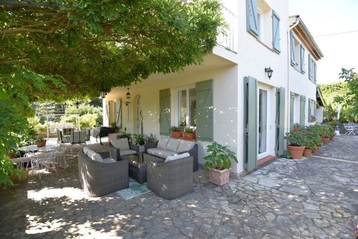 Image No.32-5 Bed House for sale