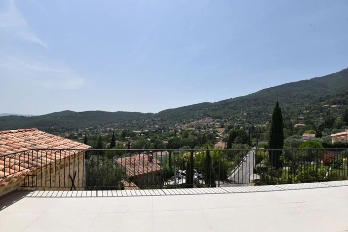 Image No.25-4 Bed House for sale